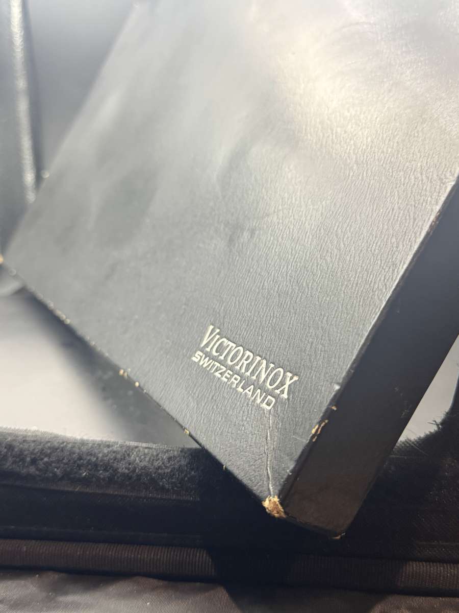 Victorinox Swiss Classic 24 Piece Set