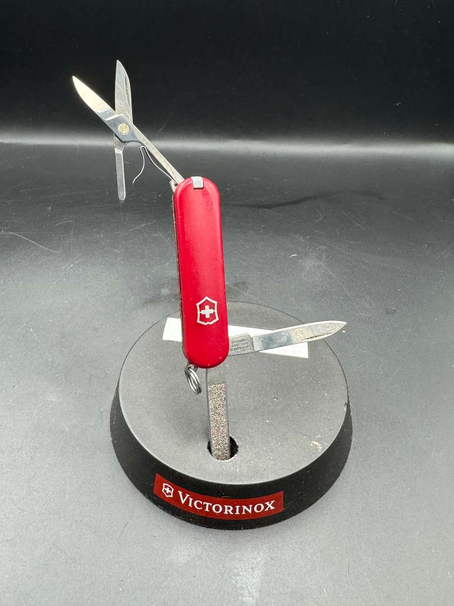 Victorinox Classic SD