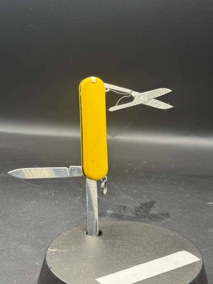 Victorinox Classic SD