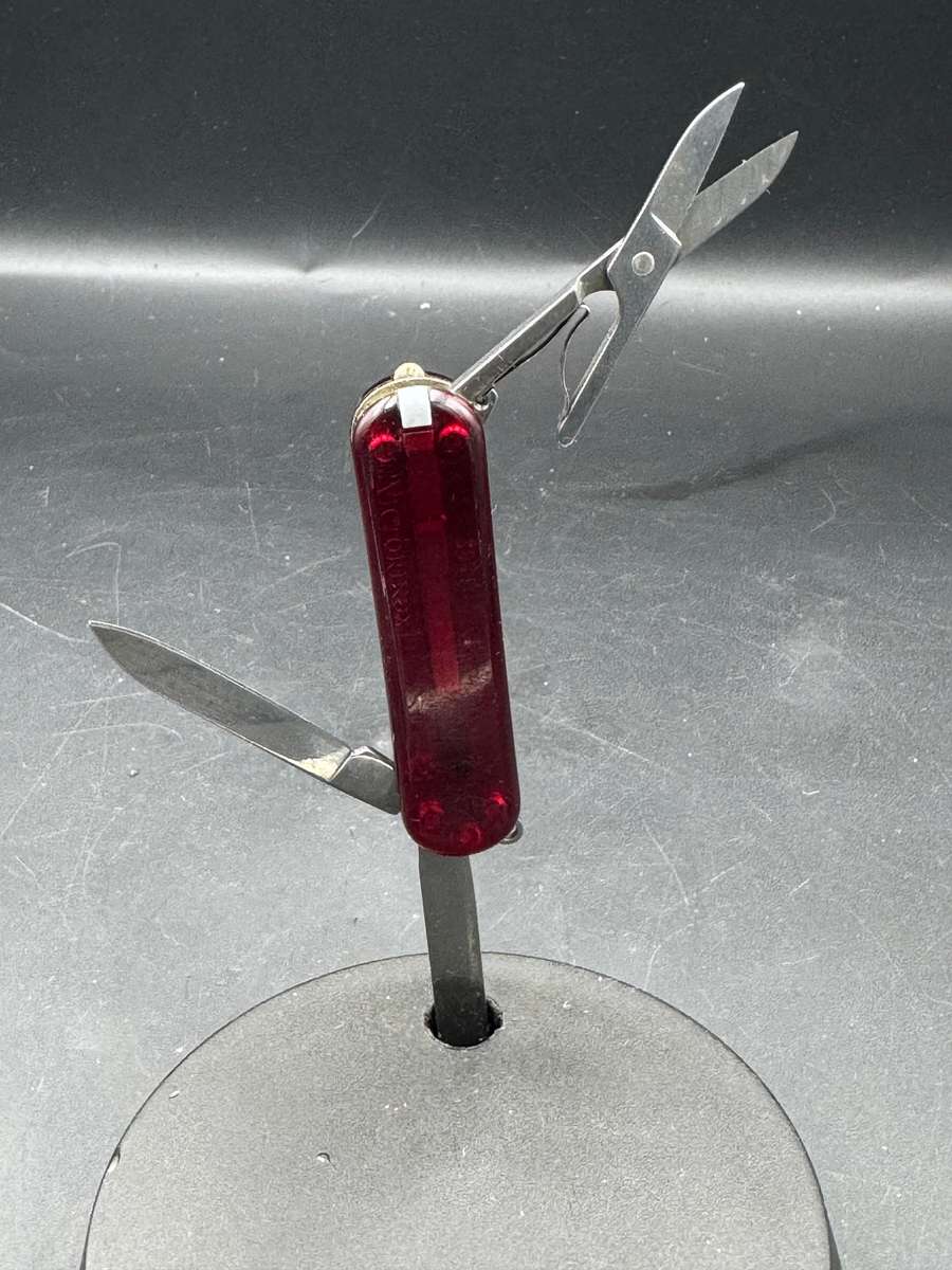 Victorinox Signature Lite