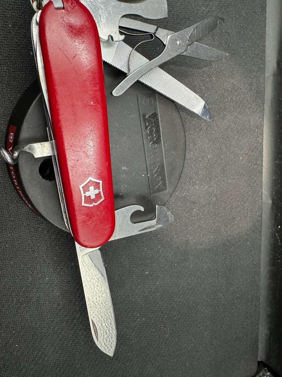 Victorinox Mountaineer