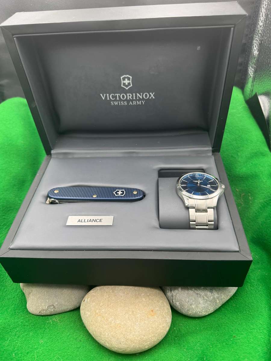Victorinox Swiss Army Alliance 241910 watch