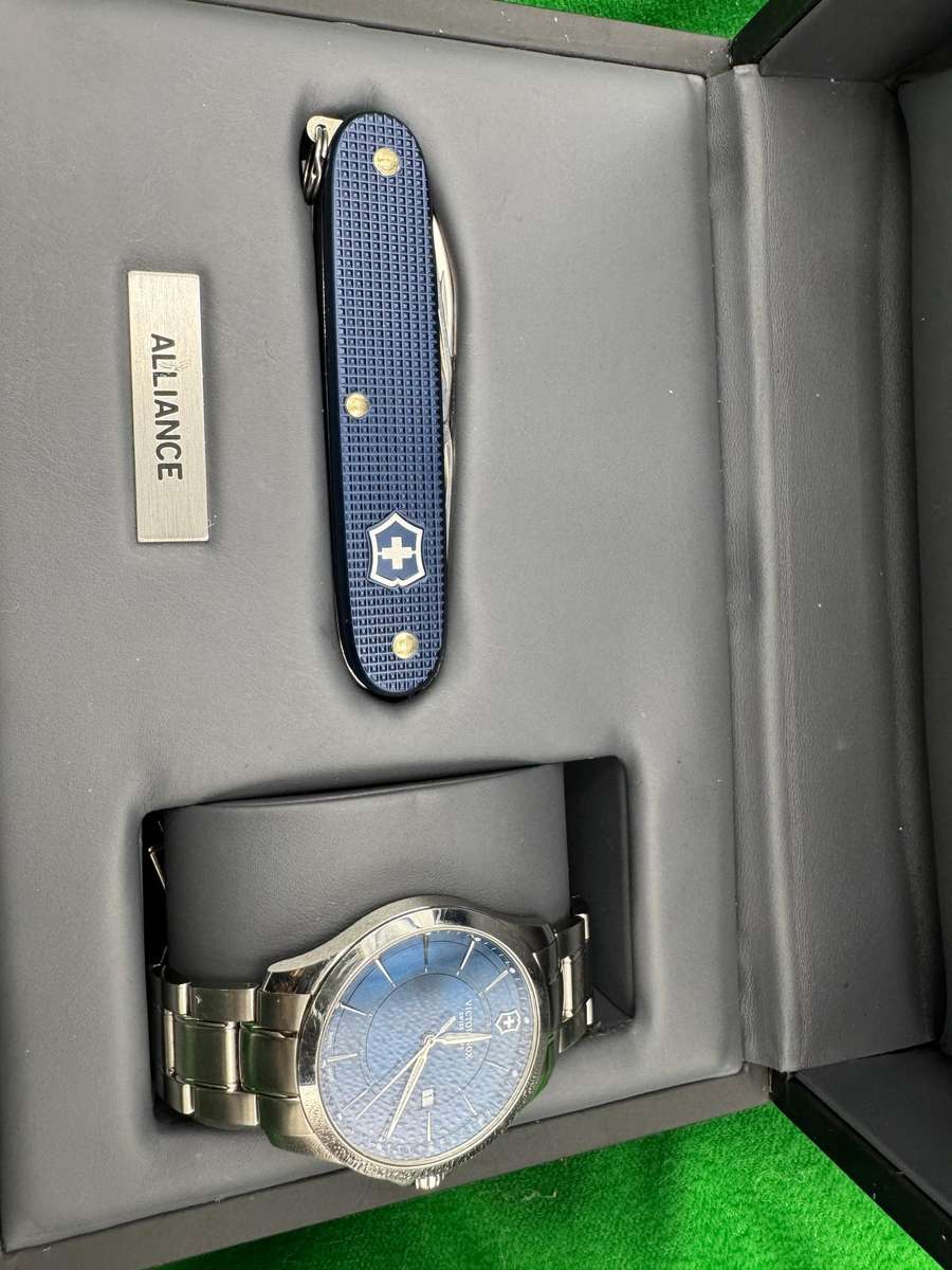 Victorinox Swiss Army Alliance 241910 watch