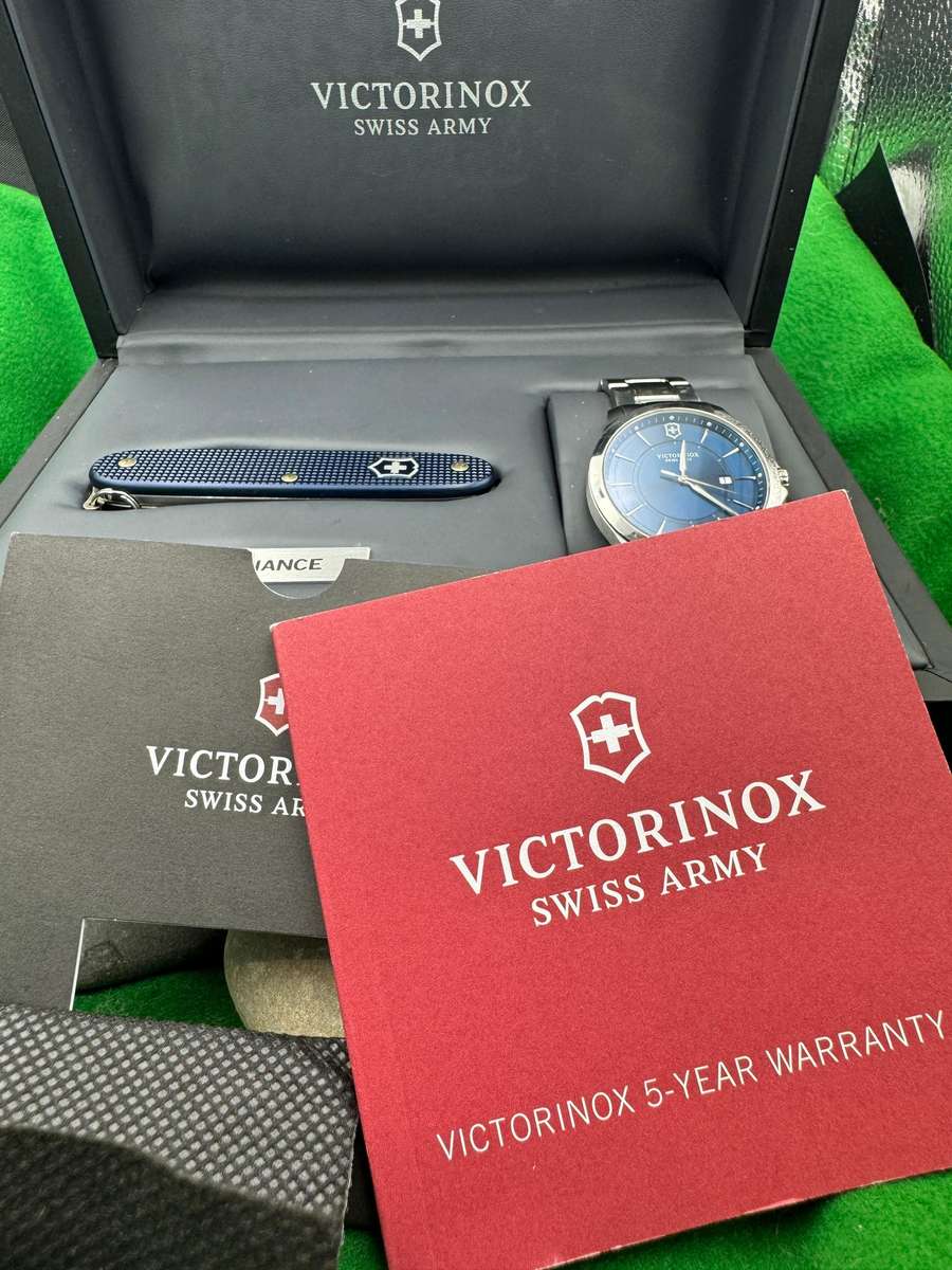 Victorinox Swiss Army Alliance 241910 watch