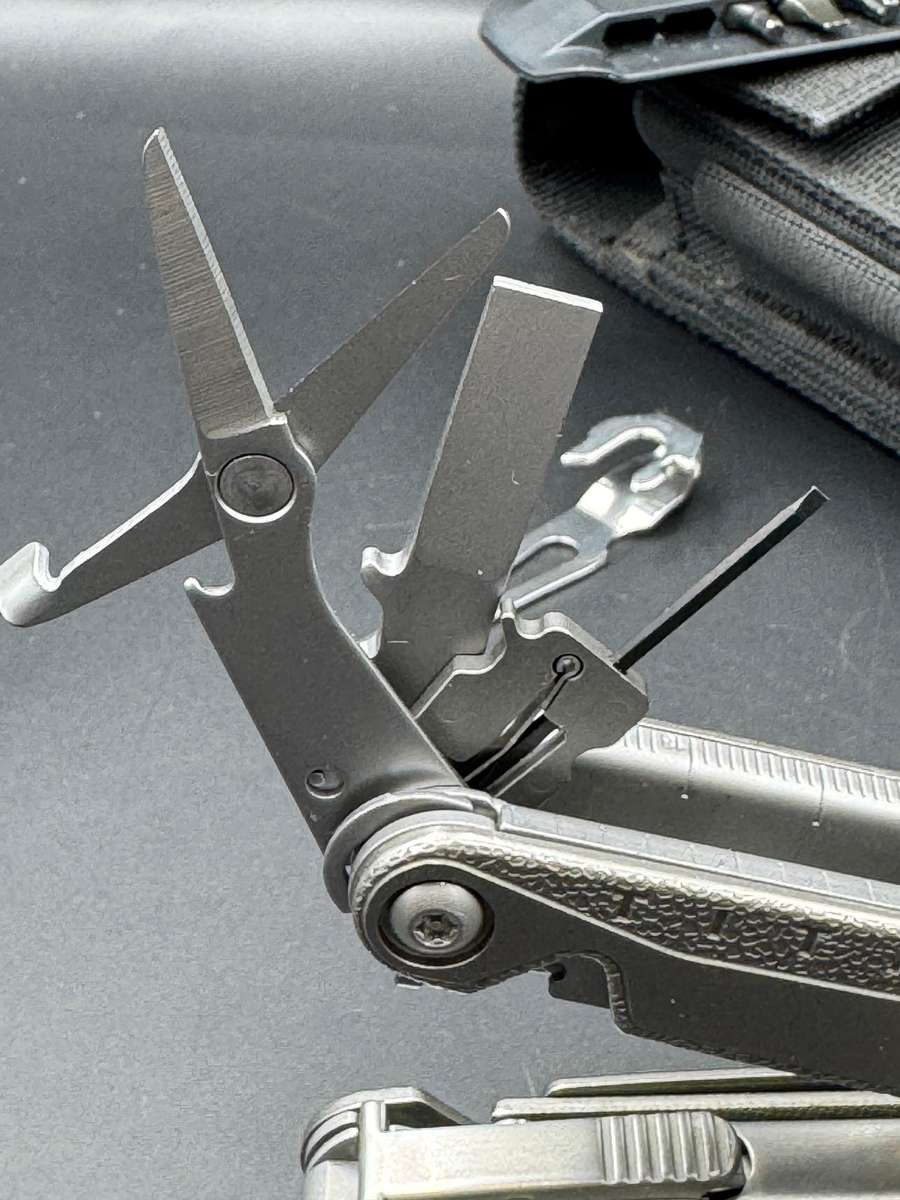 Leatherman Charge+ Titanium