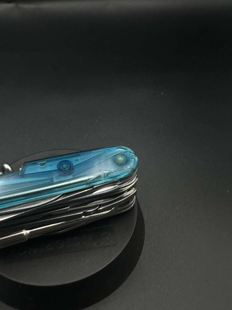 Victorinox CyberTool L With Fold-Out Bit Case - Transparent Aqua , 91mm