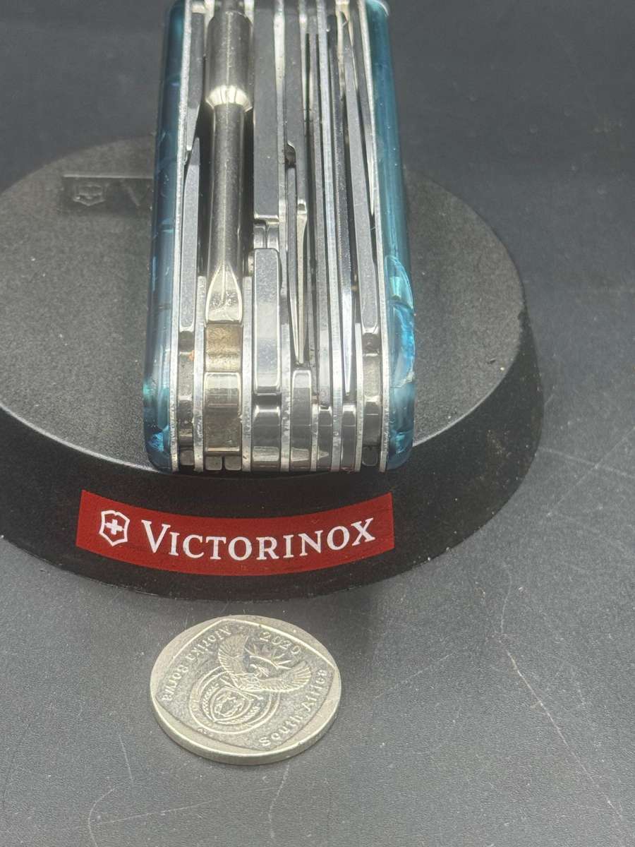 Victorinox CyberTool L With Fold-Out Bit Case - Transparent Aqua , 91mm