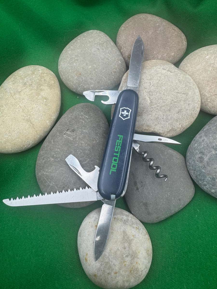 Victorinox Festool Camper