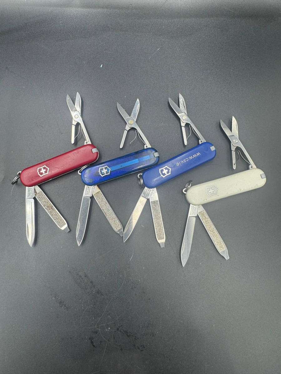 Victorinox Classic SD x 4