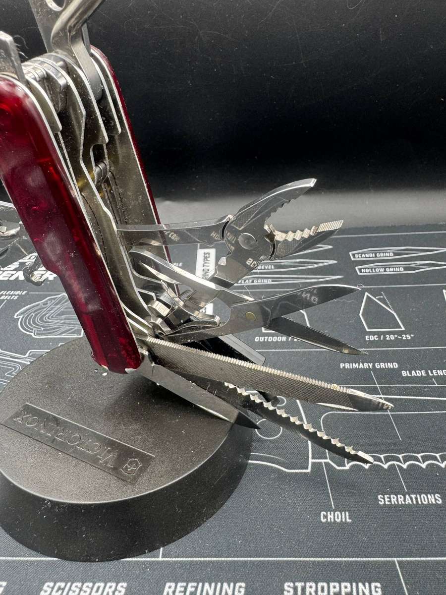 Victorinox CyberTool L With Fold-Out Bit Case - Transparent Red, 91mm