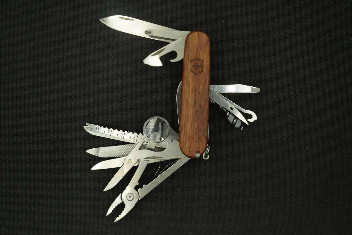Victorinox Hardwood