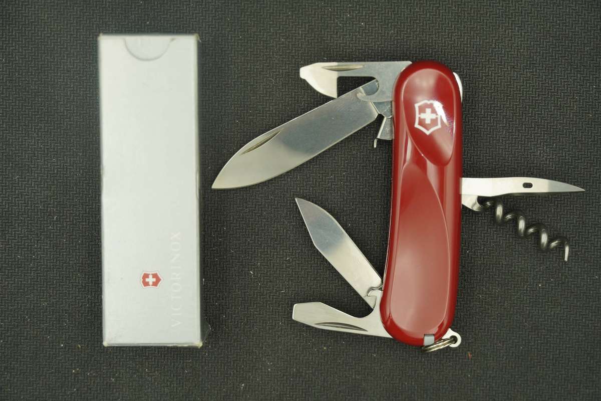 Victorinox Evolution S101- Red