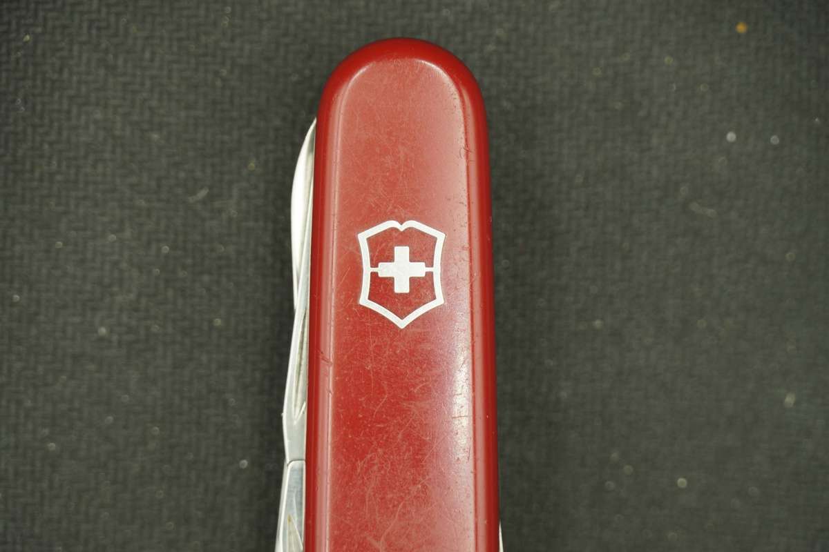 Victorinox Mountaineer