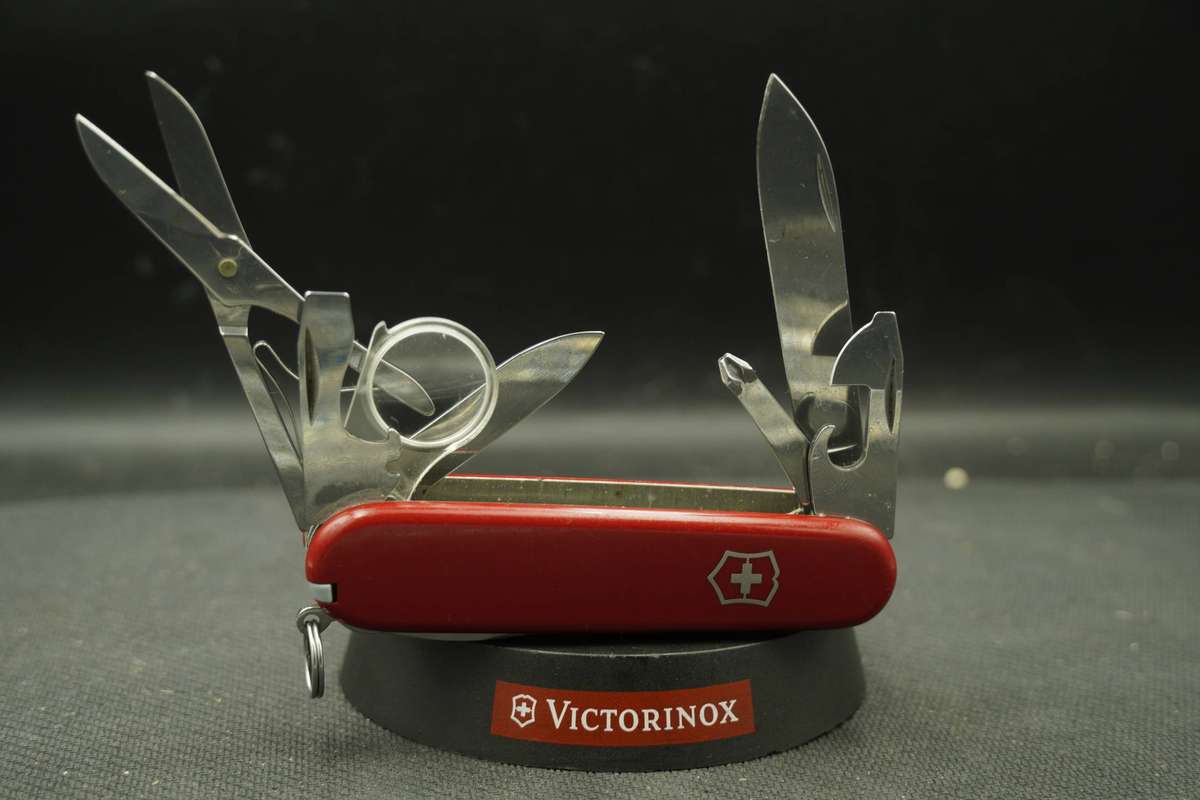 Victorinox Explorer