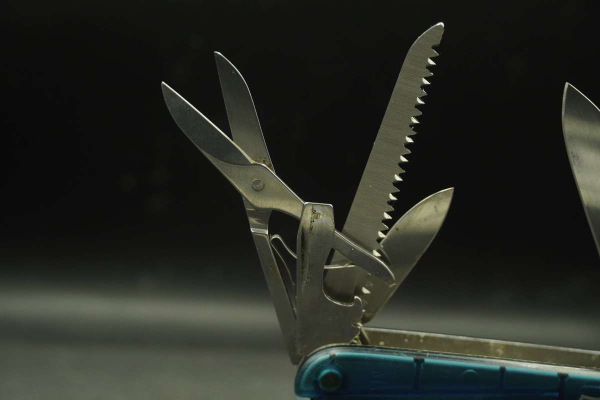 Victorinox Huntsman Saphire/ Aqua Blue