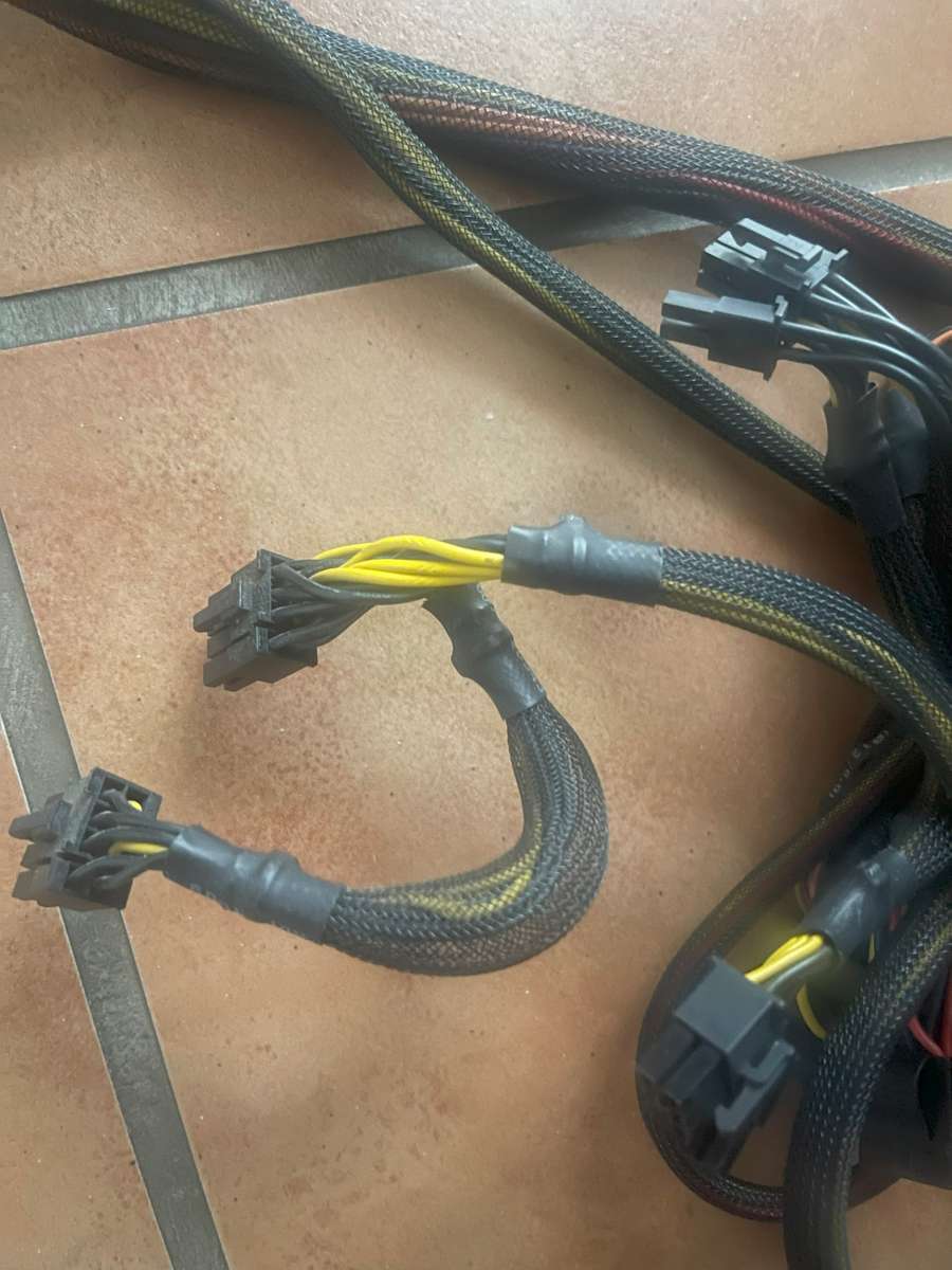 Thermaltake Toughpower 750w Gold Power Supply