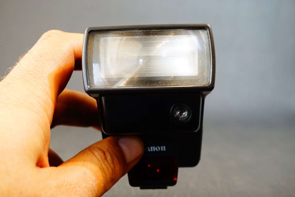 Canon Speedlite 300EZ Shoe Mount Flash for Canon Cameras **Great Condition**