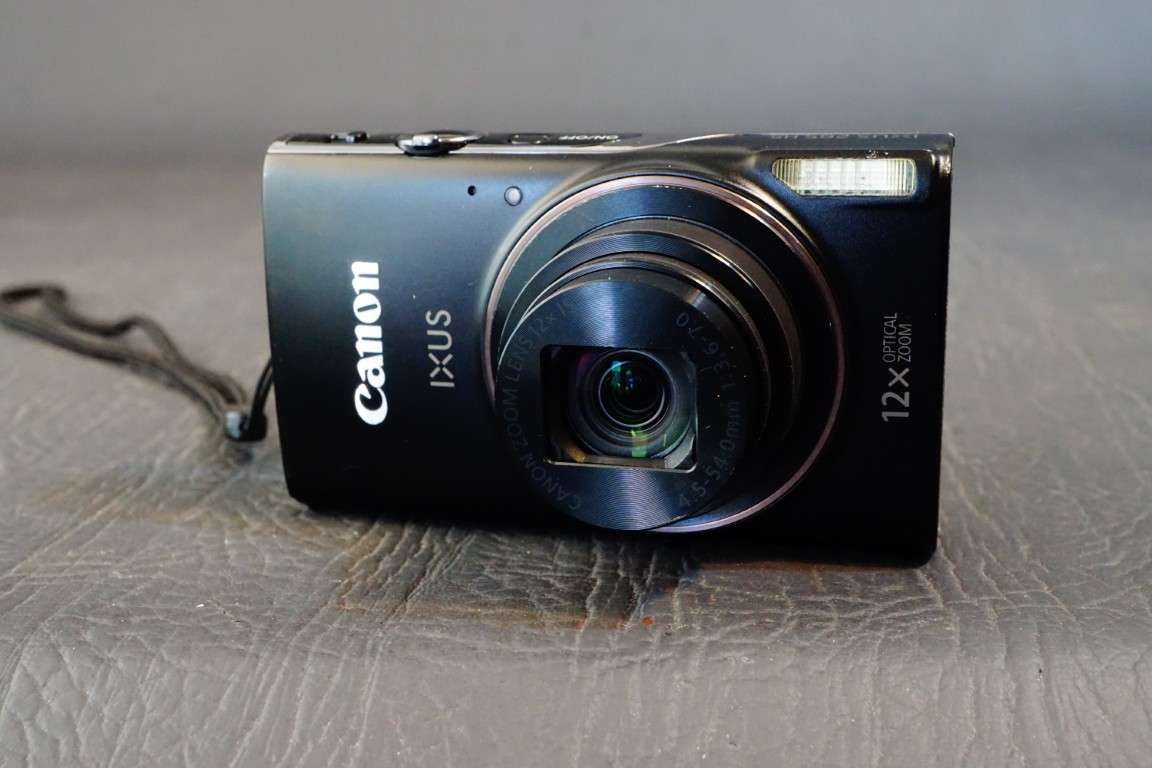 Canon IXUS 285 HS / ELPH 360 20.2MP Full HD 12X Optical Zoom Digital Camera **Great Condition**