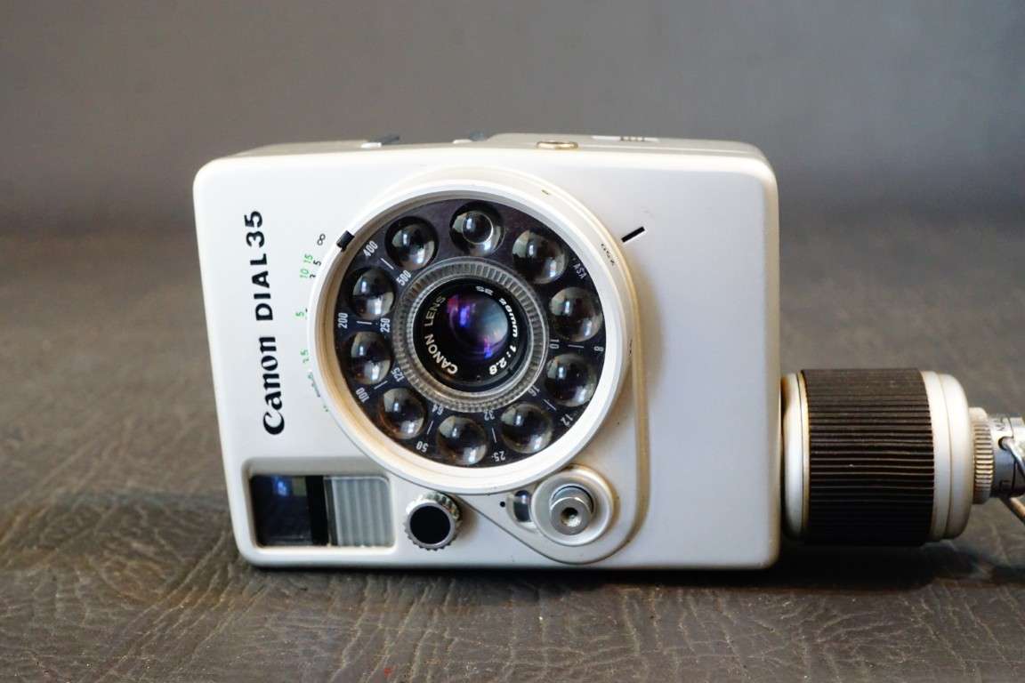 **Half Frame** Canon Dial 35 Half Frame 35mm Film Camera **Excellent Condition**