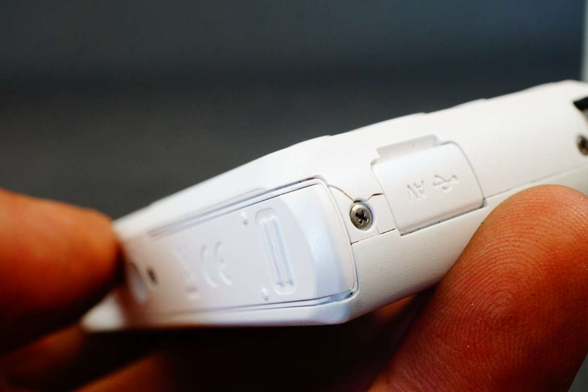 Samsung DV150F digital camera 16.2MP 5x optical zoom dual LCD screen