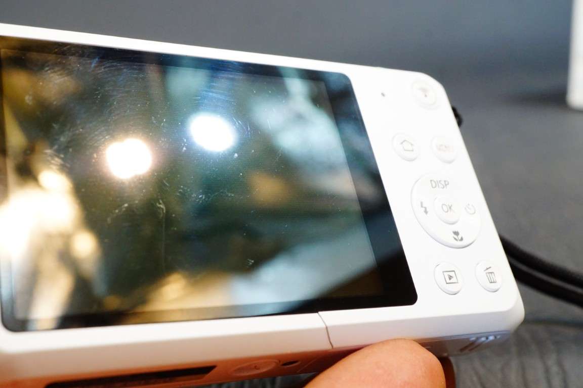 Samsung DV150F digital camera 16.2MP 5x optical zoom dual LCD screen