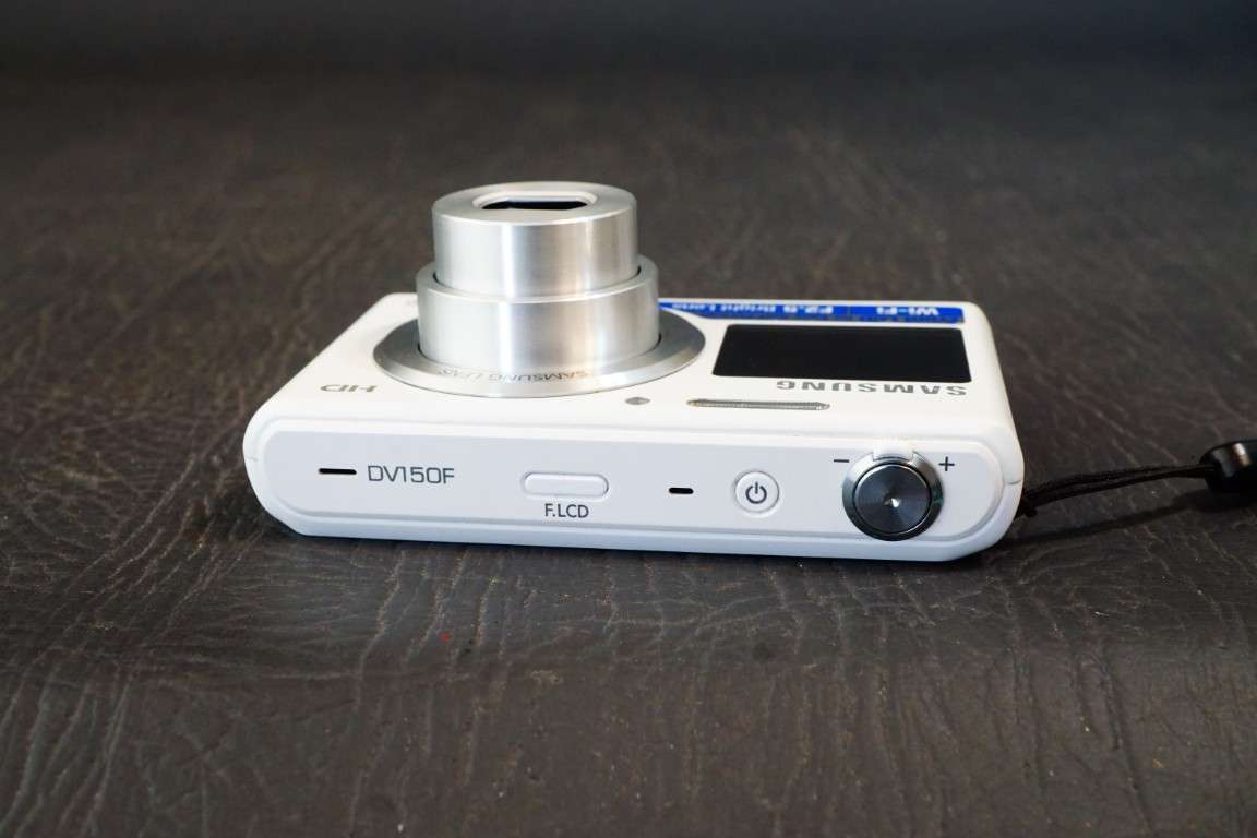 Samsung DV150F digital camera 16.2MP 5x optical zoom dual LCD screen