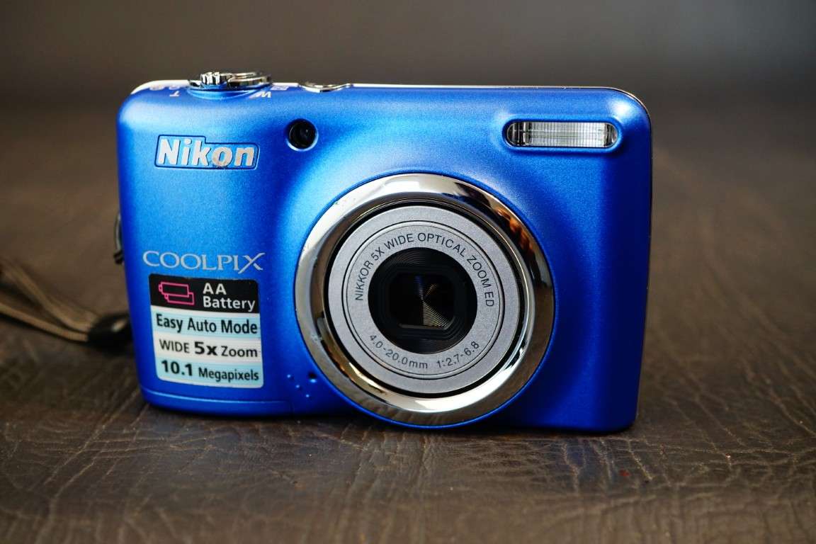 Nikon Coolpix L23 Compact Digital Camera 10.1MP **Great Condition**