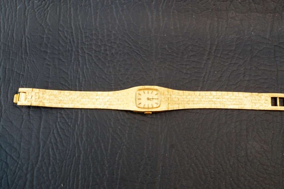 Vintage Ladies Tissot Mechanical Watch **Great Condition**