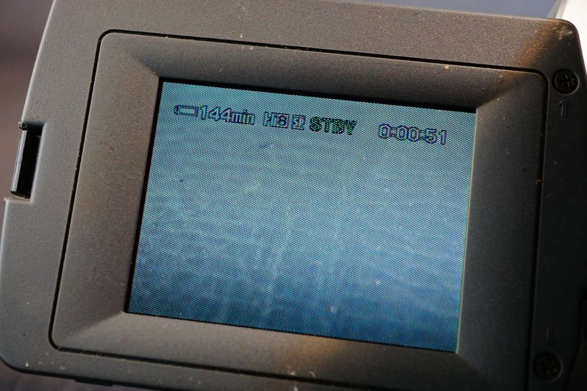 Sony CCD-TRV408E Hi8 Tape Digital Video Camera HANDYCAM Camcorder **Great Condition**