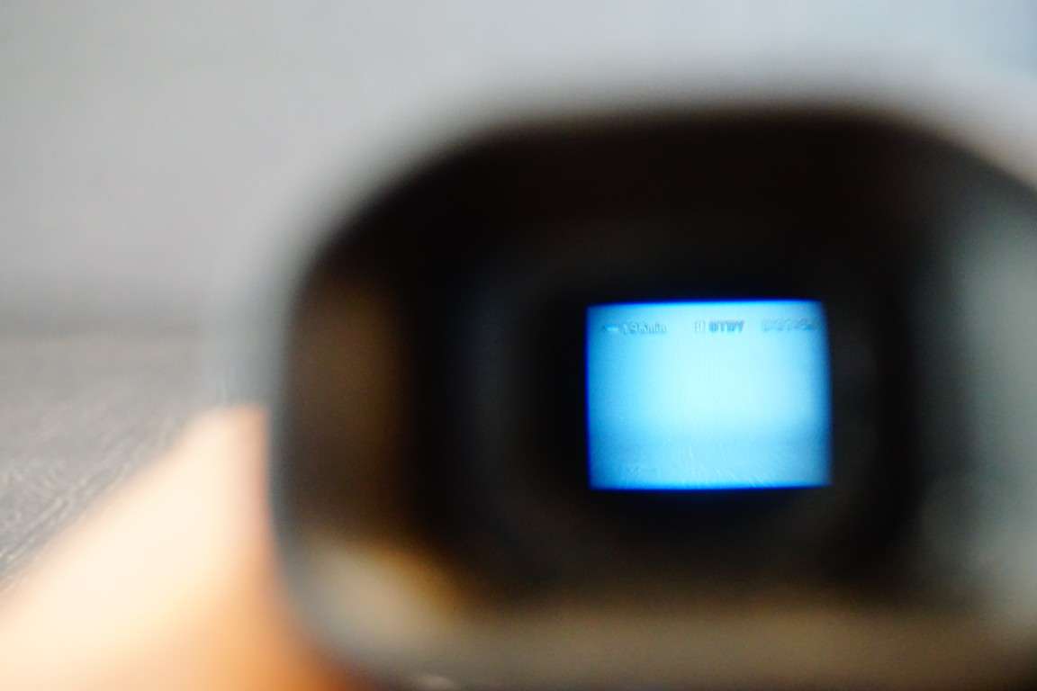 Sony CCD-TRV418E Hi8 Tape Digital Video Camera HANDYCAM Camcorder **Great Condition**