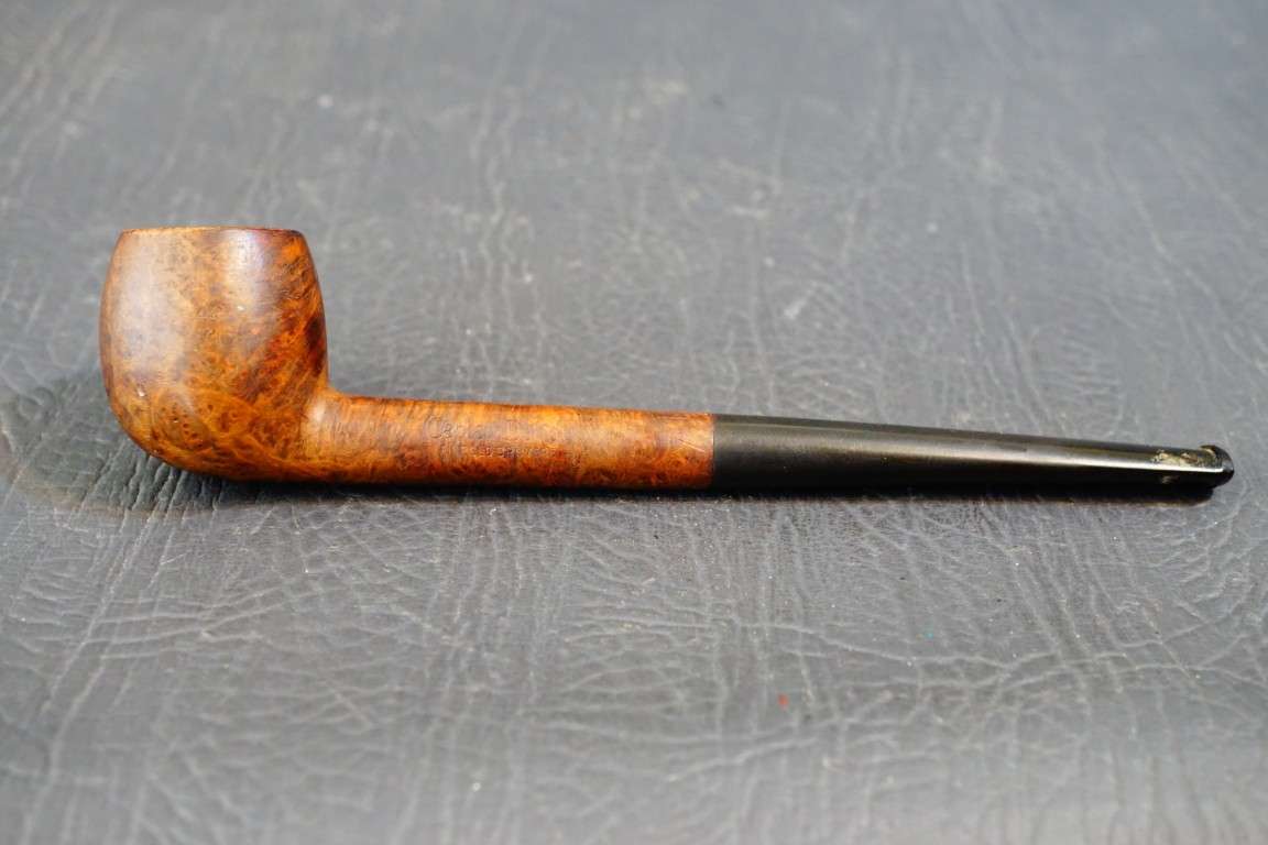 Captain Dandy 810 Smoking Pipe **Good Condition**