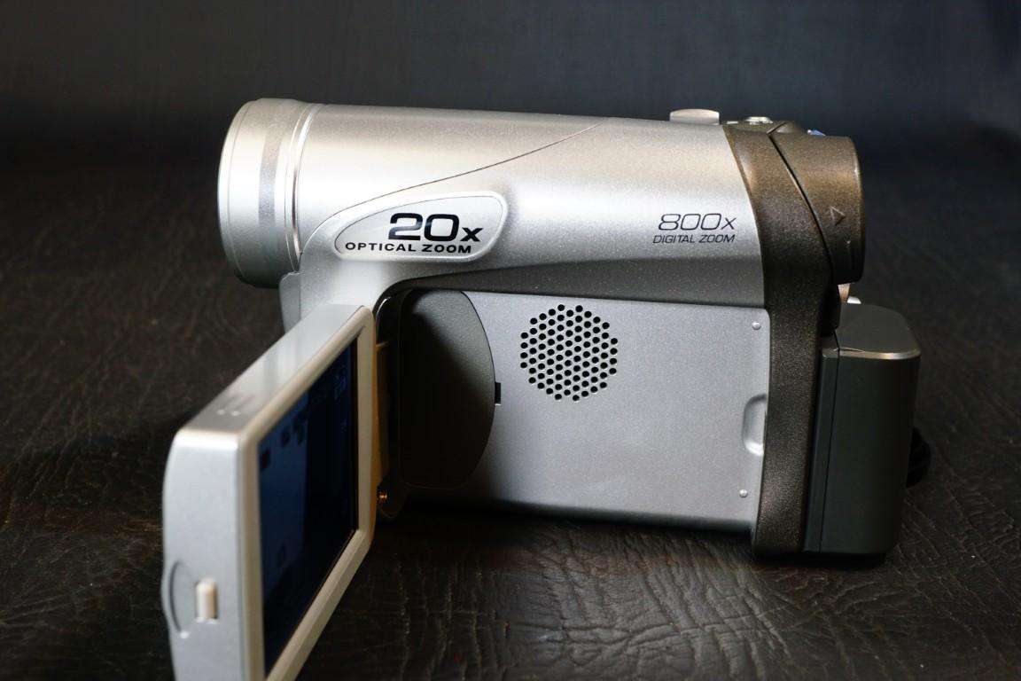 Panasonic NV-GS6 Mini DV Video Camcorder with 20 X Optical Zoom **Great Condition**