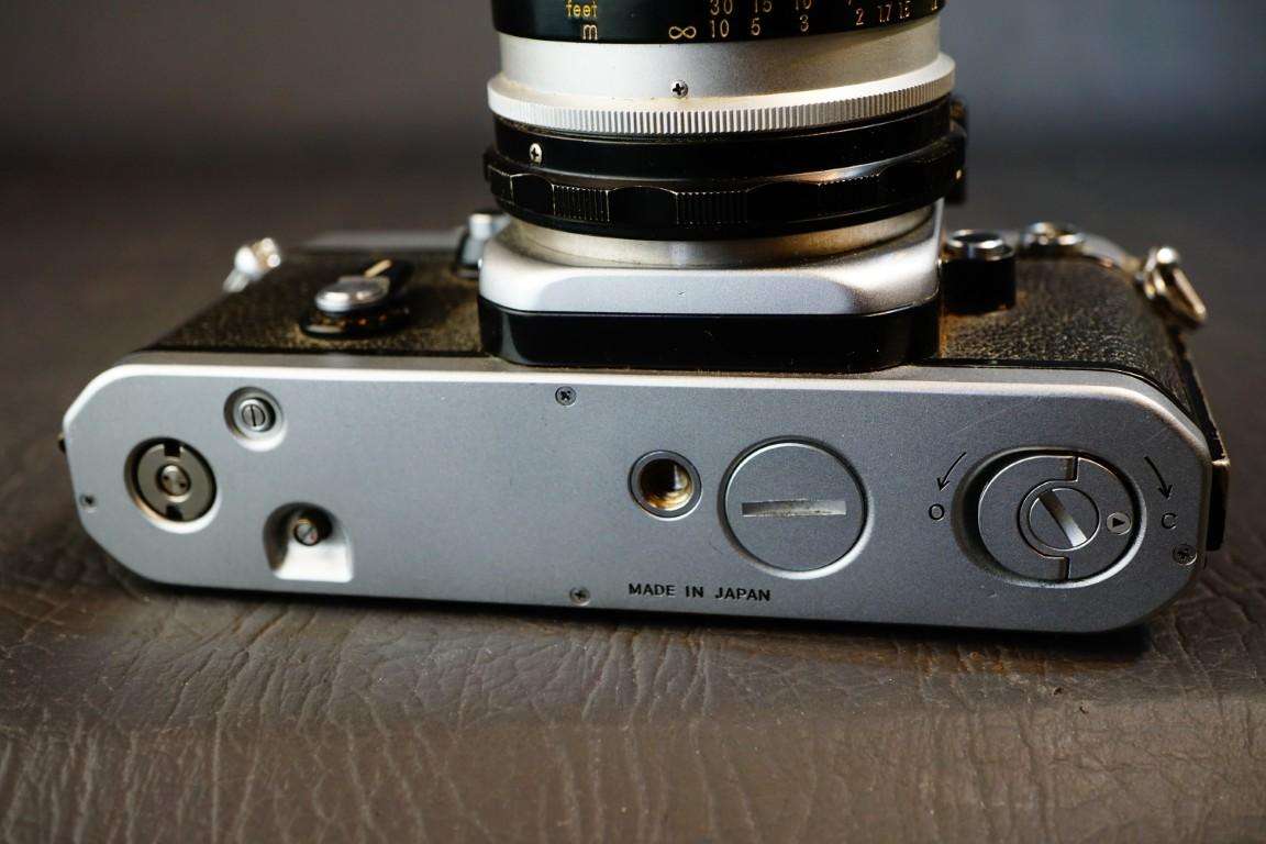 Nikon F2S Photomic 35mm SLR with DP-2 Finder and Nikkor 50mm F2 Lens **Good Condition**