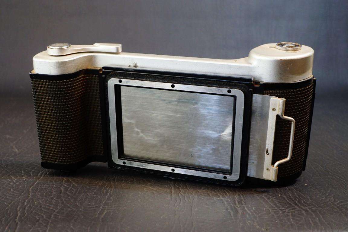 Mamiya 6x7 Roll Film Back Holder for Universal Press Super 23 **Good Condition**