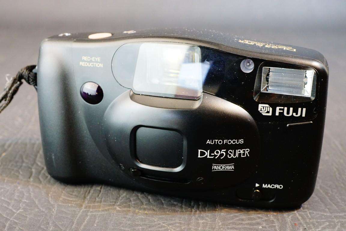 Fuji DL-95 Super Panorama 35mm Point and Shoot Film Camera **Great Condition**