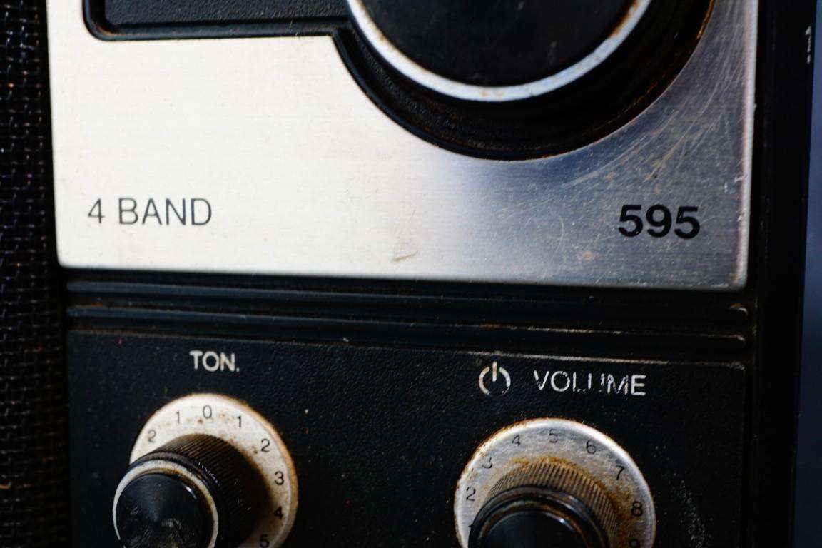 Philips 595 4-Band 90AL595 /95 Radio Receiver **Good Condition**