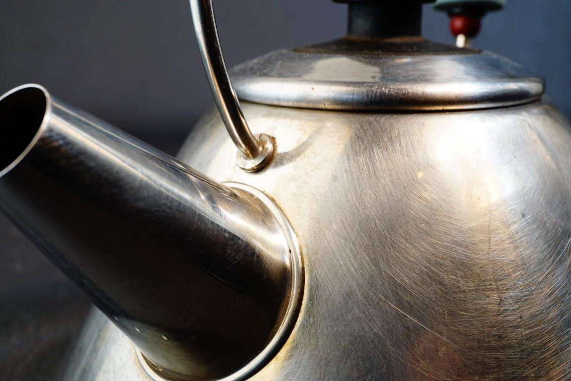 Alessi Stove Top Tea Kettle Inox 18/10 w Blue Handle Designed by Michael Graves **Good Condition**