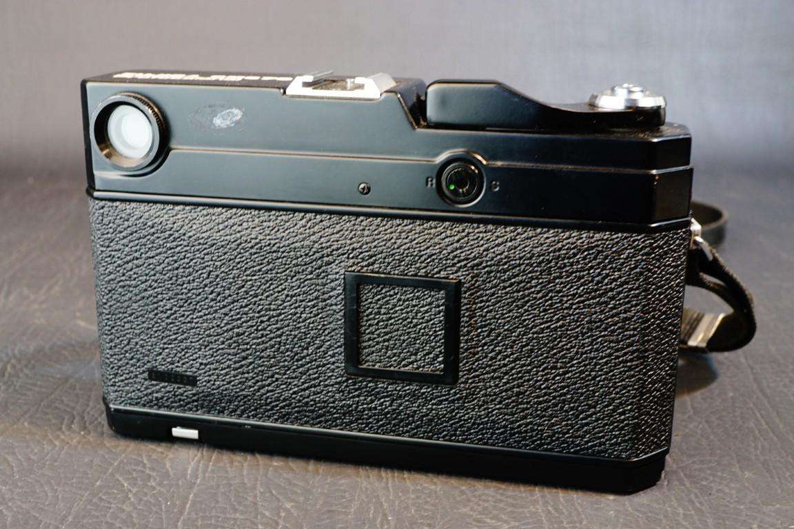 Fuji Fujifilm Fujica GM670 Pro 6x7 Medium Format RF Camera with Fujinon S 100mm F3.5 Lens **Exc**