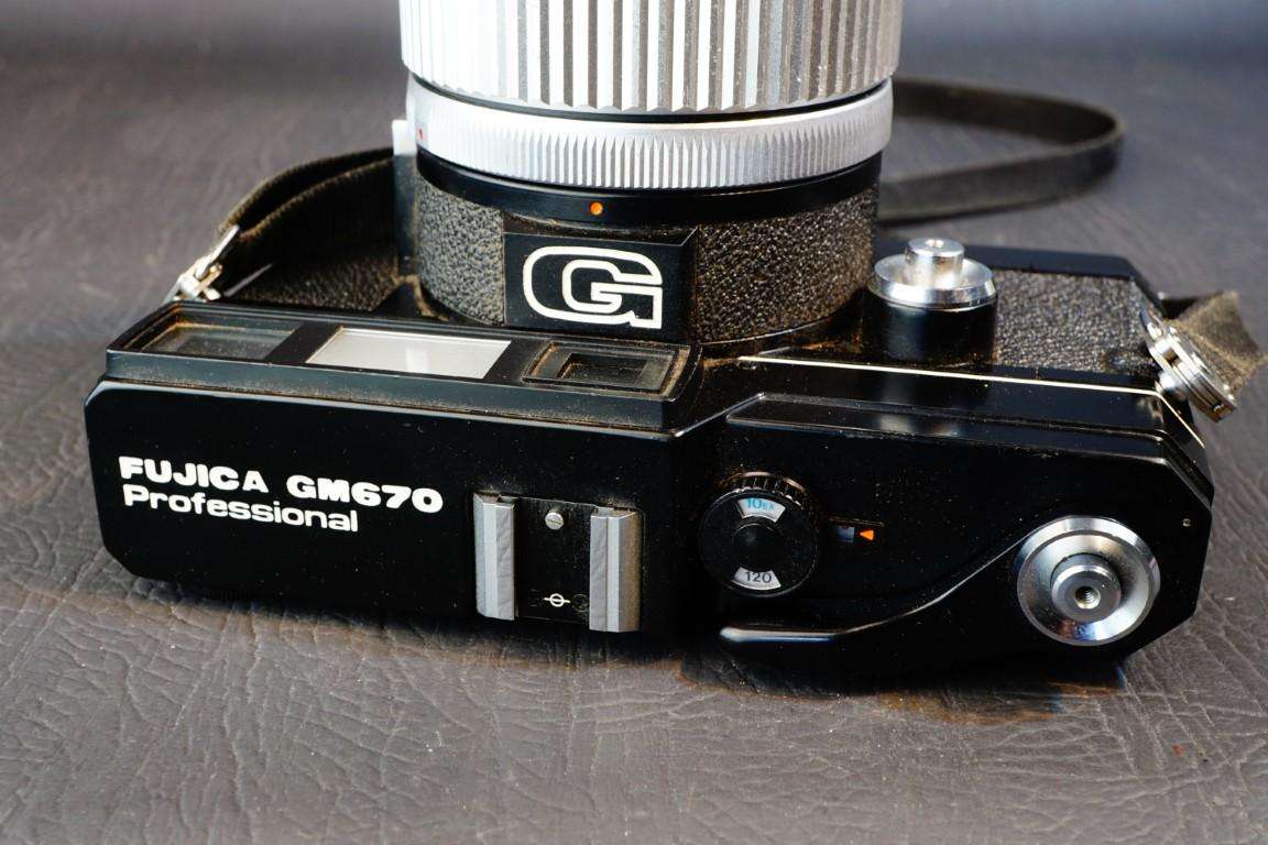 Fuji Fujifilm Fujica GM670 Pro 6x7 Medium Format RF Camera with Fujinon S 100mm F3.5 Lens **Exc**