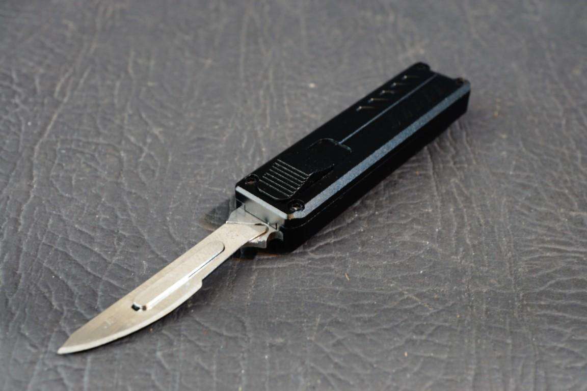 OTF Scalpel Knife Automatic Out the Front D/A Double Action Blade 5.25" MINI Black  **5 Blades Inc**