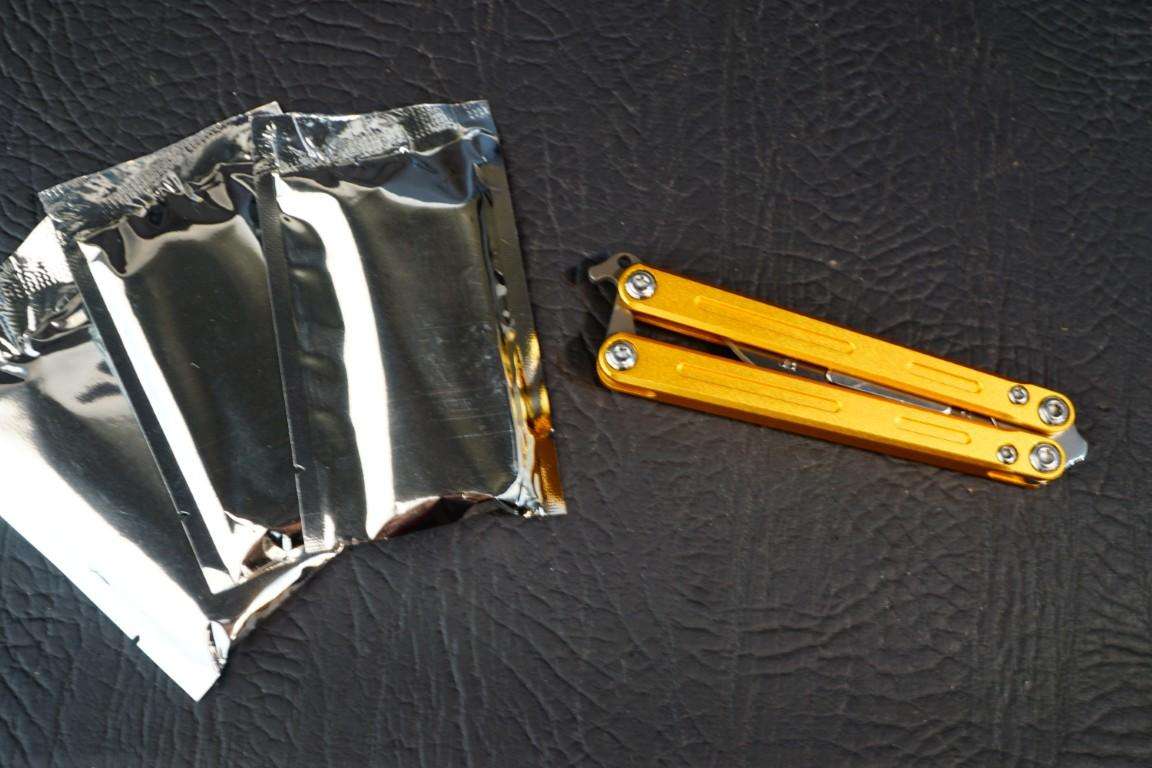 Scalpel Razor Balisong Butterfly Knife Aluminum Handle uses #24 Blades **30 Blades Included**