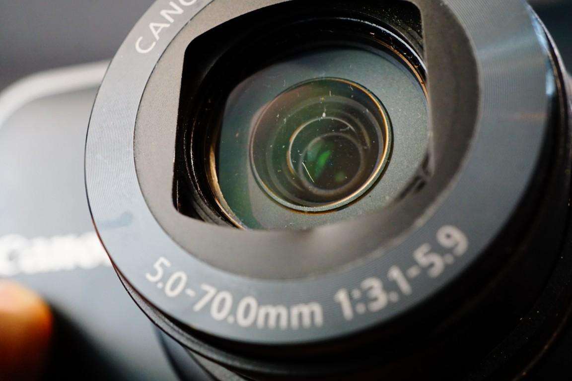 Canon PowerShot SX210 IS 14MP Compact Digital Camera with 14x Optical Zoom  **Good Condition**