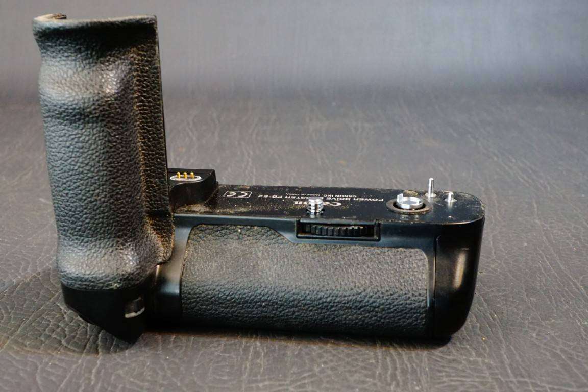 Canon PB-E2 Power Drive Booster Grip for EOS-1 1N 1V 3 Cameras