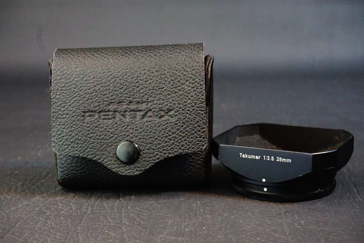 Takumar 28mm f3.5 Lens Hood Asahi Opt. Co. Japan With Case  **Great Condition**