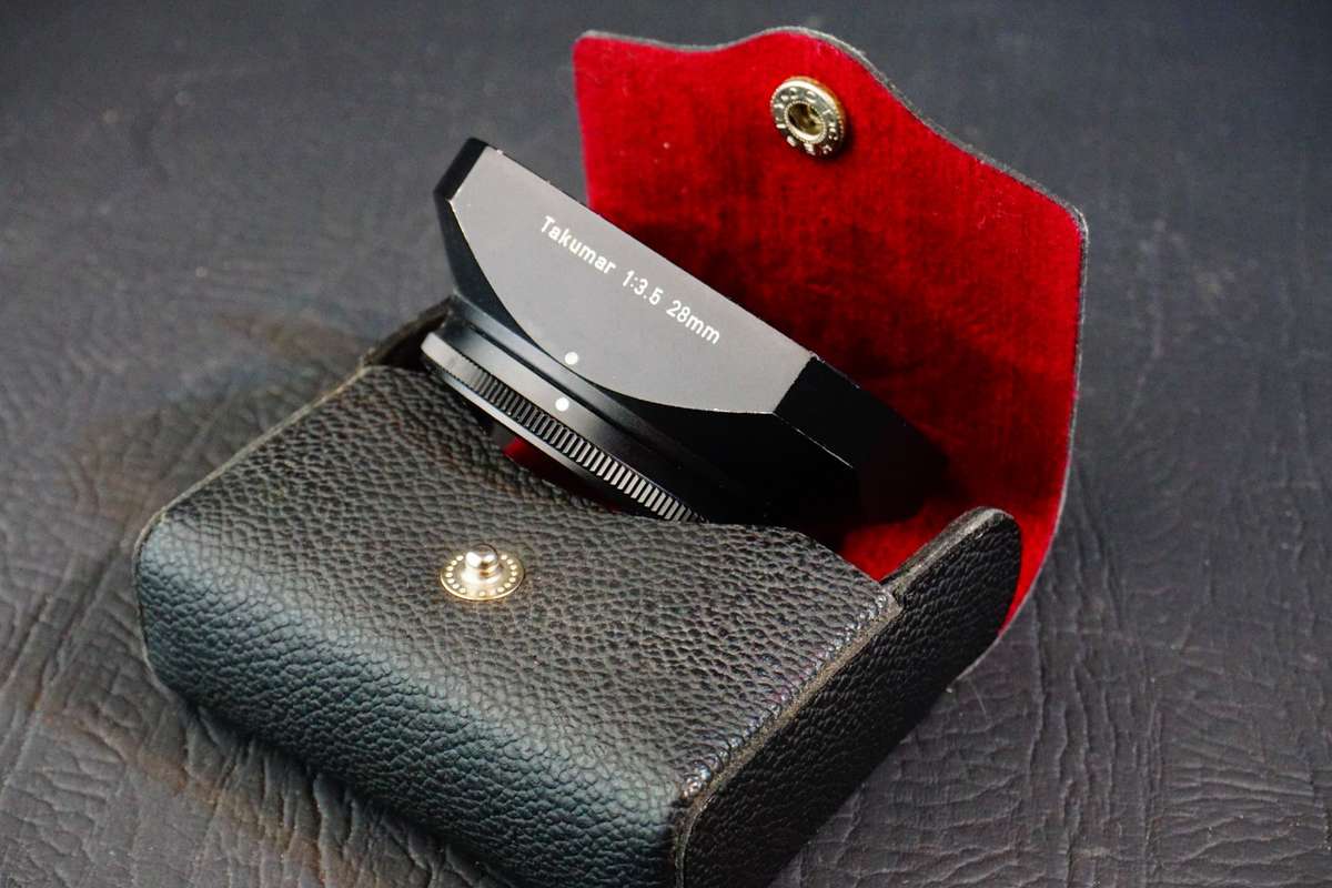 Takumar 28mm f3.5 Lens Hood Asahi Opt. Co. Japan With Case  **Great Condition**