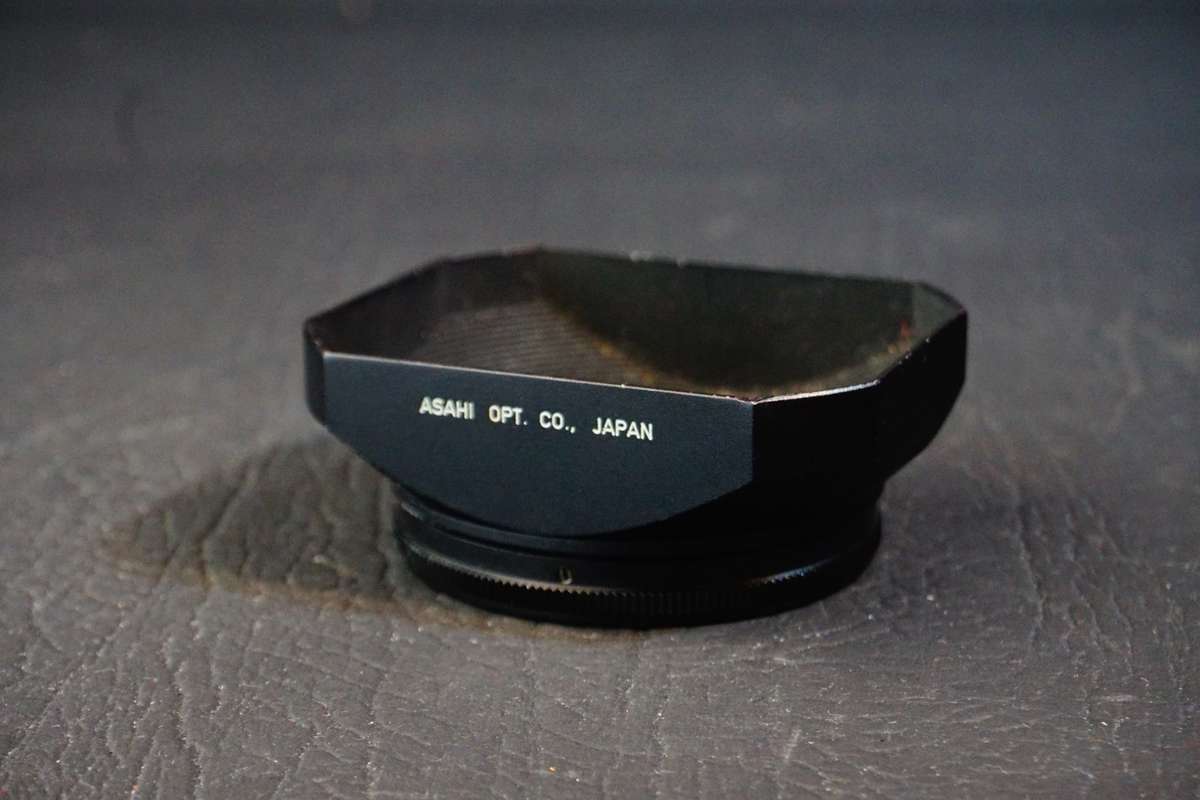 Takumar 28mm f3.5 Lens Hood Asahi Opt. Co. Japan With Case  **Great Condition**