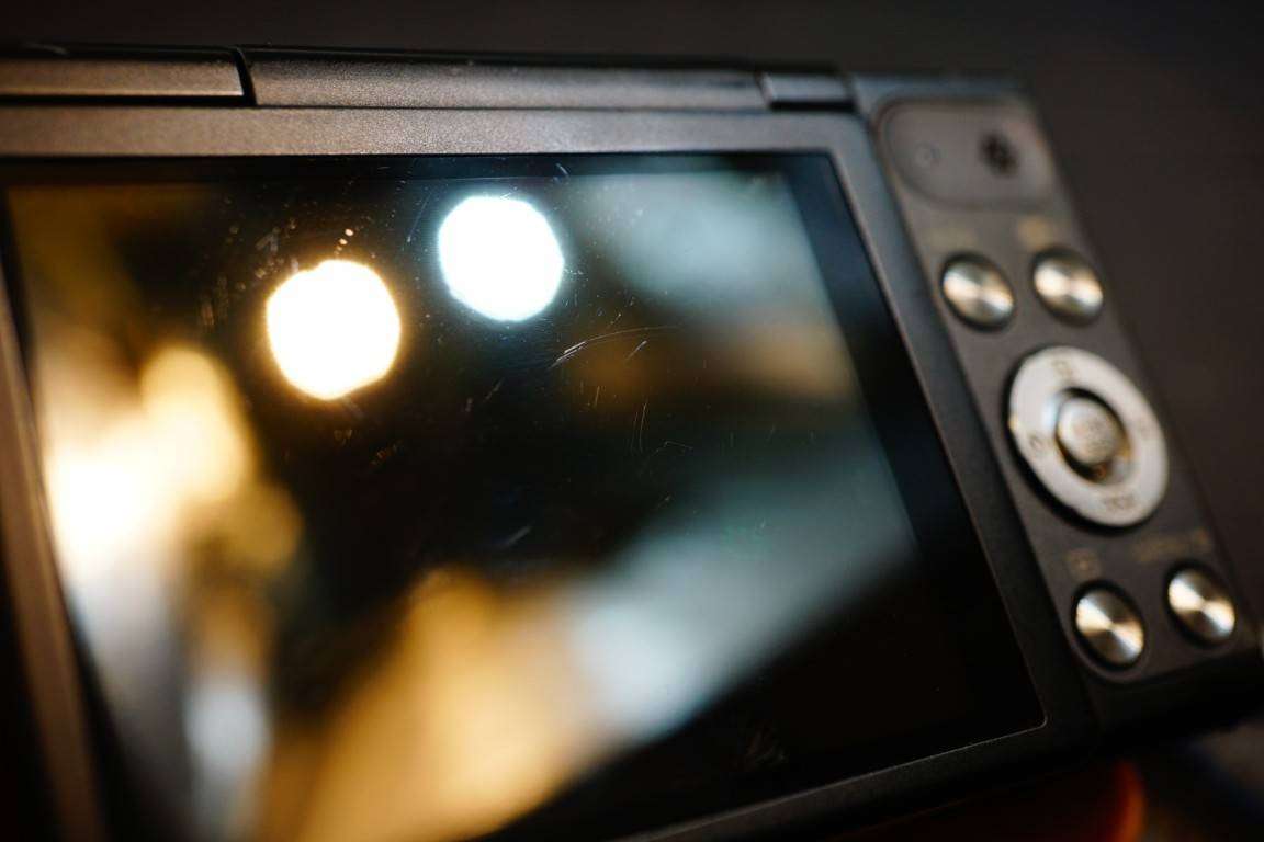 Panasonic LUMIX DMC-SZ10 Flip Screen Digital Camera 16MP 12x Optical Zoom Wi-Fi **Great Condition**