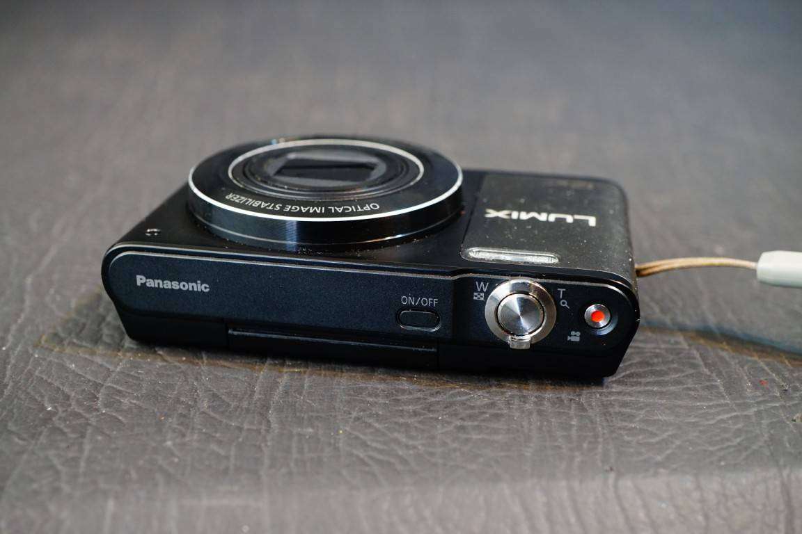 Panasonic LUMIX DMC-SZ10 Flip Screen Digital Camera 16MP 12x Optical Zoom Wi-Fi **Great Condition**