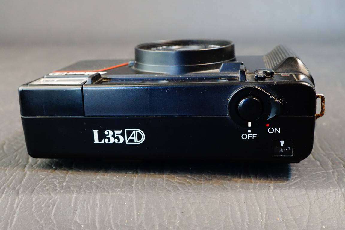 Nikon L35AD ISO1000 35mm Film Point & Shoot Camera with 35mm F2.8 Lens **Good Condition**