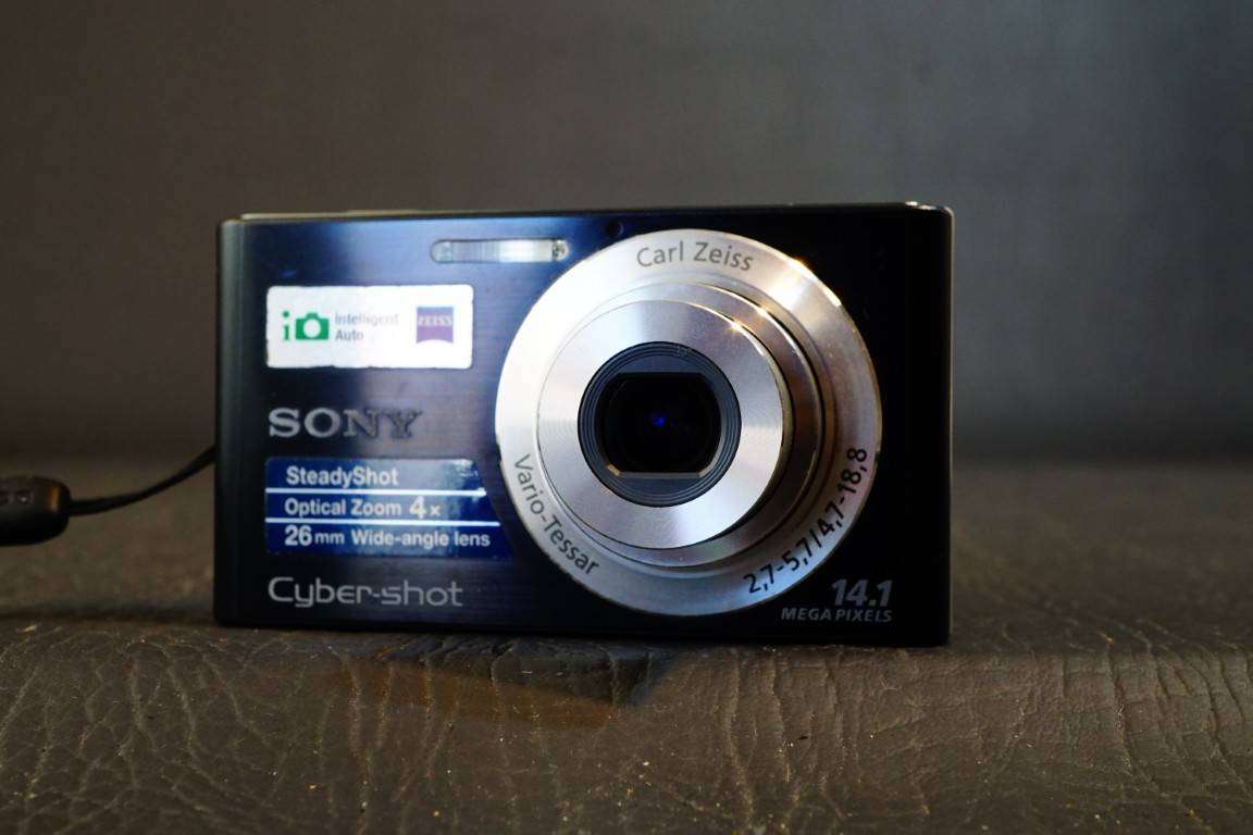Sony Cyber-shot DSC-W320 14.1MP Compact Digital Camera with 3x Optical Zoom **Great Condition**